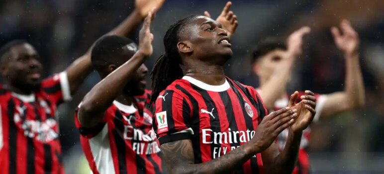 AC Milan's Leao attire l'attention du Bayern Munich